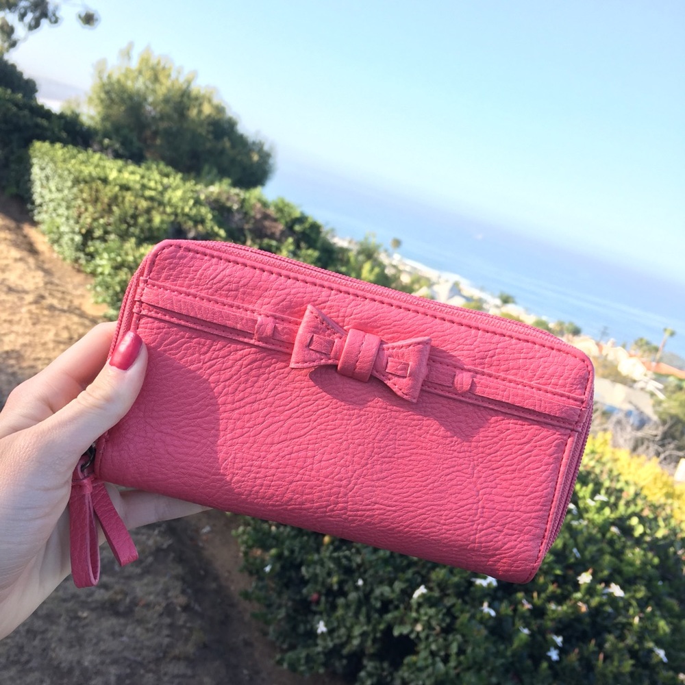Pink Jessica Simpson Wallet